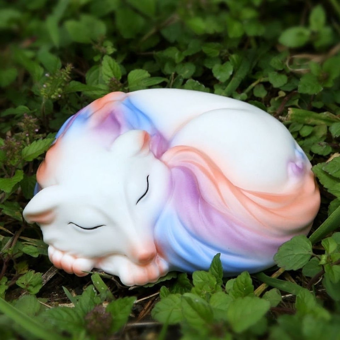Handmade Dehua White Porcelain Tea Pet Nine-tailed Rainbow Fox Incense ...