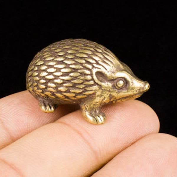 get 2 pieces Pure copper solid tea pet hedgehog sculpture / home decoration mini ornaments.