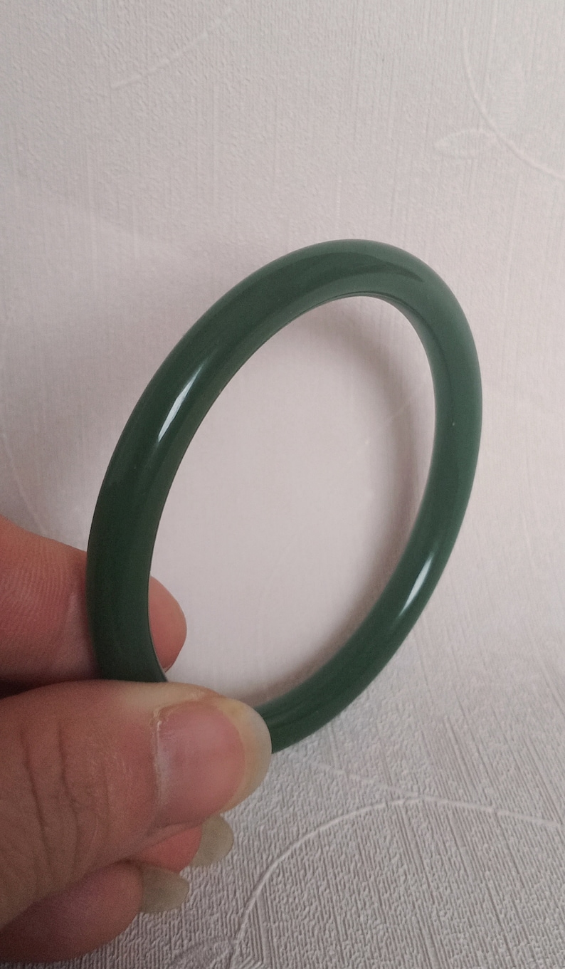 L563 Beautiful green jasper Round article handmade bracelet inner diameter 58mm