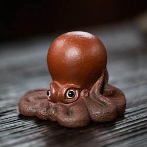 China Yixing Zisha Tea Pet Decoration/Carving  octopus  Personality  Home Office Decoration