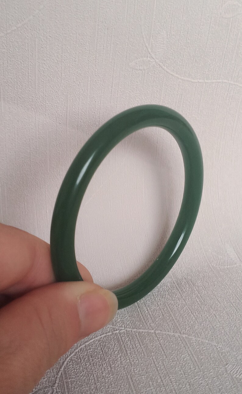L563 Beautiful green jasper Round article handmade bracelet inner diameter 58mm