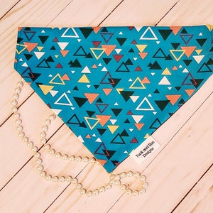 Personalized over the collar Dog Bandana, Custom Blue Tri-Angle Name Bandana, Personalized Pet Apparel