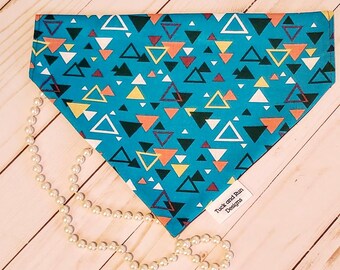 Personalized over the collar Dog Bandana, Custom Blue Tri-Angle Name Bandana, Personalized Pet Apparel