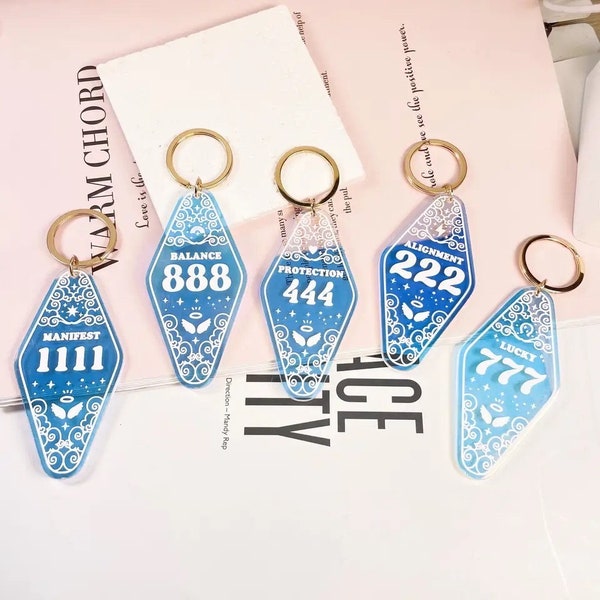 Angel Number Iridescent Keychain Holographic Hotel Acrylic Key Chains Luck Number Gift For Mom Charm Motel Keychain