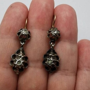 Extremely Rare Antique Georgian Gold & Silver Diamond Chips Dangle Earrings 2.5 cm Long