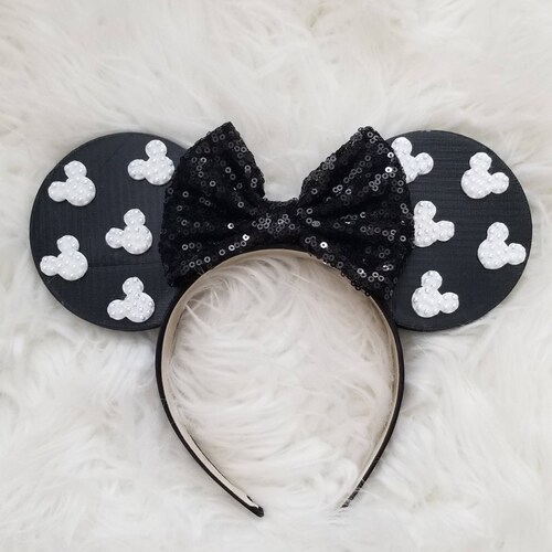 3d ears you choose color with pearl mouse detail