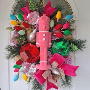 Nutcracker wreath, Christmas swag, Christmas wreath, Christmas nutcracker wreath, holiday decor, nutcracker decor, Christmas soldier wreath