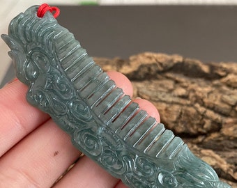 Jadeíta guatemalteca azul natural Vintage Dragon Comb Pandant Grado A collar de jade regalo para su piedra guatemalteca Feng Shui jade