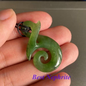 Handmade Maori style pendant Natural GREEN Nephrite jade  Greenstone Canadian jade necklace Pounamu NZ jasper Hook charm Female Lady gift