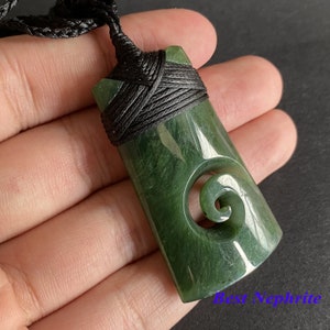 Axe Natural GREEN Nephrite jade Greenstone Canadian jade Maori style Hatchet pendant necklace Pounamu NZ jasper Hook