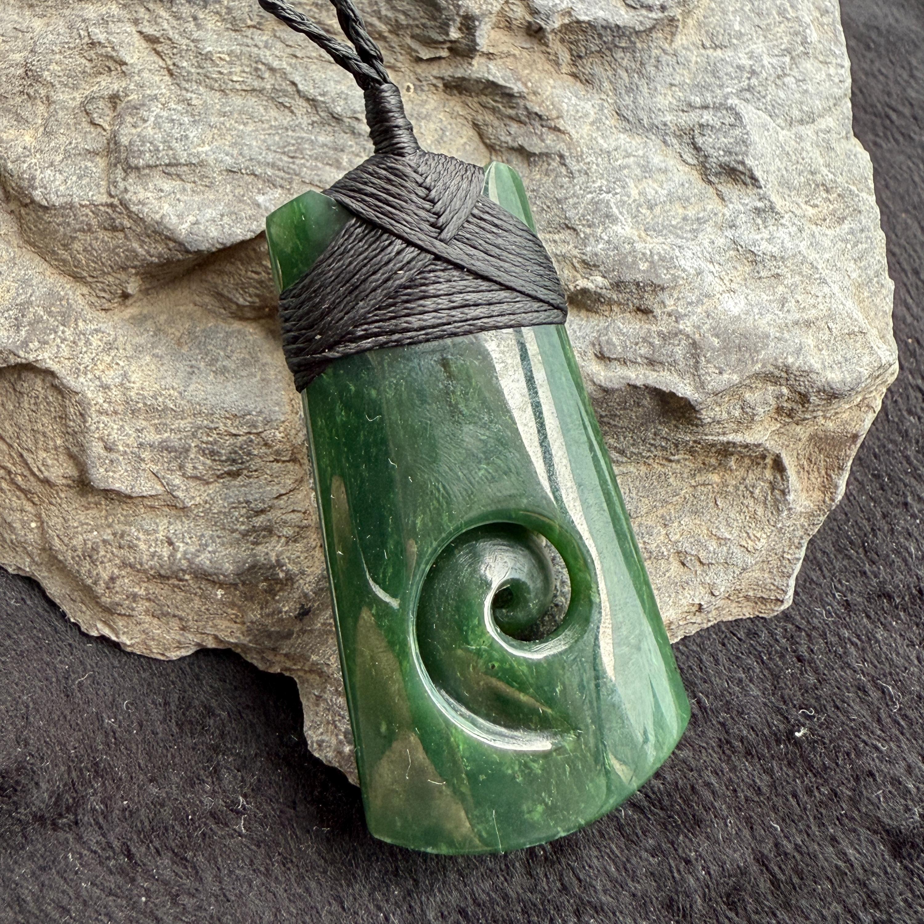 Maori Style Aquaman Axe Pendant Natural GREEN Nephrite Jade