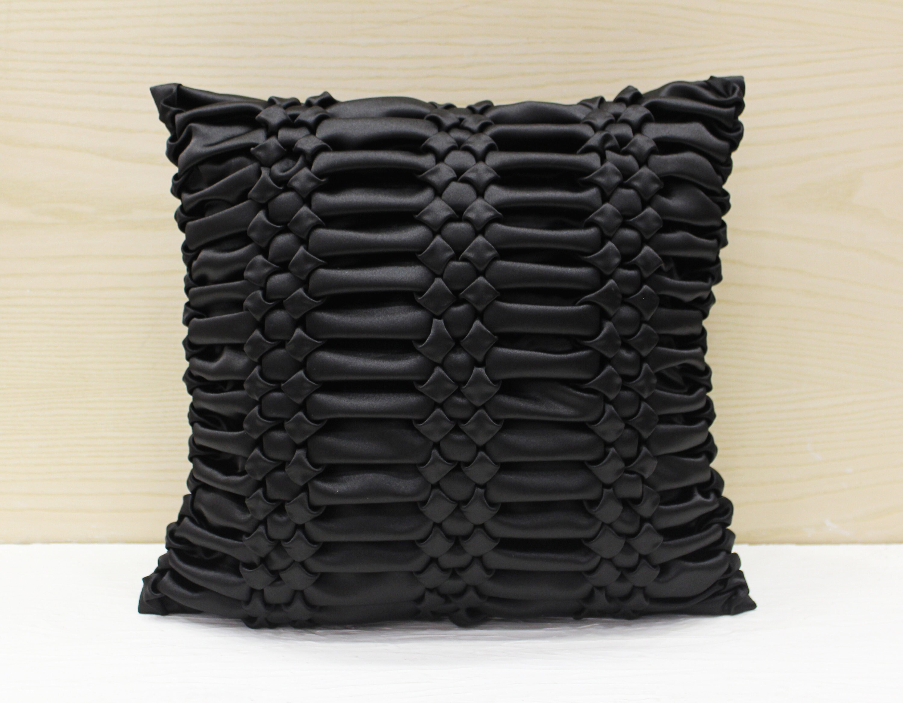 smocking pillow cover