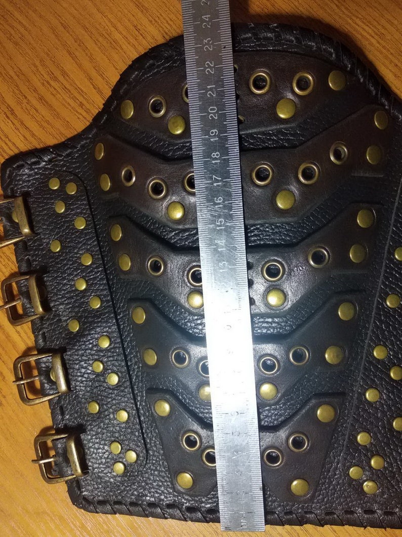 Archery Bracer, Armguard, Steampunk Bracer, Leather Armguard, Leather Wristband, Leather Bracelet. Bracer in post-apocalyptic style.