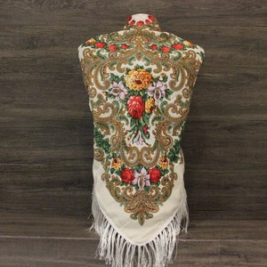 Ukrainian Wool Scarf Slavic Babushka Floral Scarf Modern Chic Boho Chale Russe Pavlovo Posad with Classic Timeless Floral Design Gift image 2