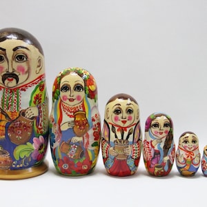 Ukrainian Family, Hand Painted Nesting Doll 7 pieces,  Doll 8.46&#39;&#39; 21.5 cm, Wooden Toy, Home Decor, Kids Gift, Kids Room Decor