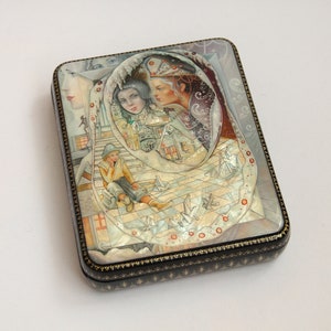 Caja de laca ucraniana única, escuela de pintura artística Fedoskino, "Reina de las Nieves", hecha a mano, pintada a mano, papel maché, caja de joyería, ¡única en su tipo!