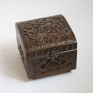 Hand Carved Ukrainian Wooden Jewelry Box, Carved wood box, Handmade, Hand Crafted, Walnut Wood, Jewelry Box, Wedding Gift, Home Decor