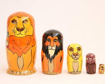 lion king nesting dolls