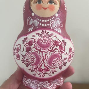 Söt ansikte traditionell handmålad trädocka som bygger bo 10 delar, docka 6,3'' 16 cm, docka av högsta kvalitet, barnpresent, barnrumsdekor bild 8