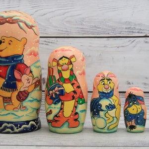 Zeichentrickfiguren Nesting Doll 7,08 '' oder 18 cm, handbemalte Puppe 5pieces, lustige Geschenke, Kindergeschenk, Holzspielzeug für Kinder Made in Ukraine