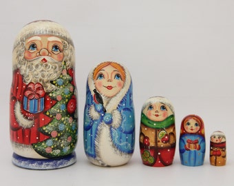 Medium Size 6.69&quot; Santa Wooden Nesting Doll Hand Painted 5pieces Home Decor Christmas Gift Ukrainian Santa Matryoshka Ukrainian Santa Doll