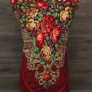 FATTO in Ucraina Scialle di lana ucraina popolare etnica Sciarpa floreale Babushka Regalo Boho moderno ed elegante per lei immagine 3