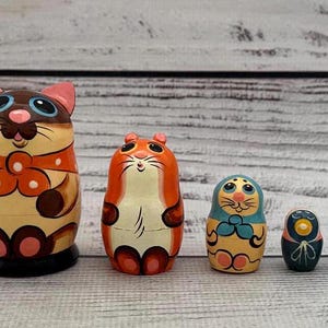 Cats Family Ukrainian Nesting Doll 2.36'' or 6 cm, Ukrainian Doll 5 pieces, Gift for Mom, Kids Gift, Animal Toys, Kids Room Decor