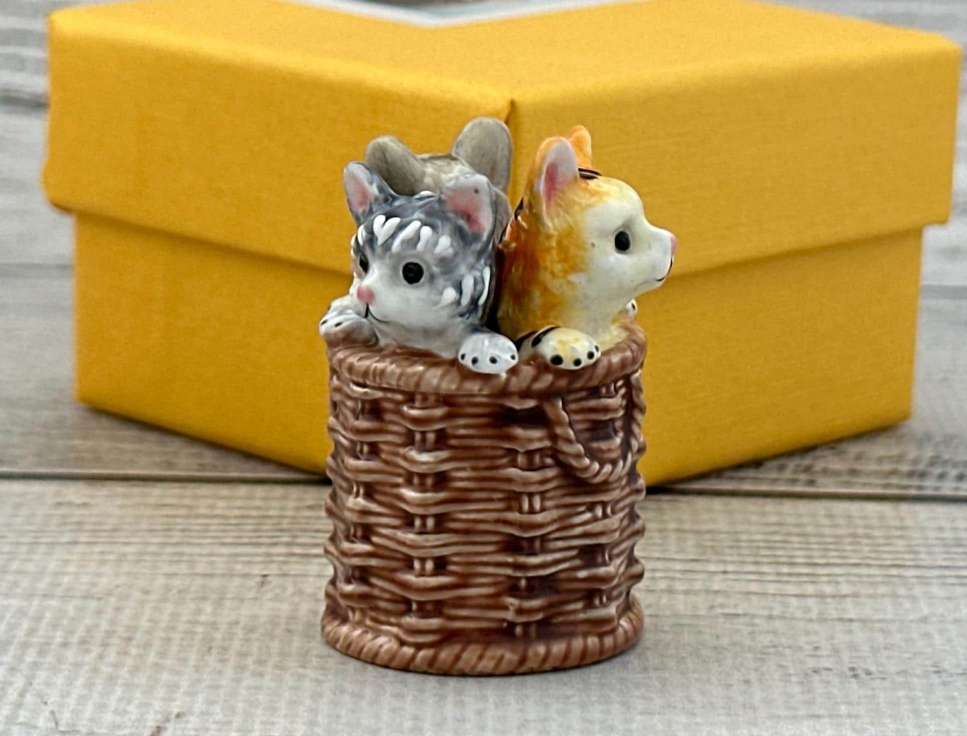 Ukrainian Faberge Style Thimble Cats 1.77
