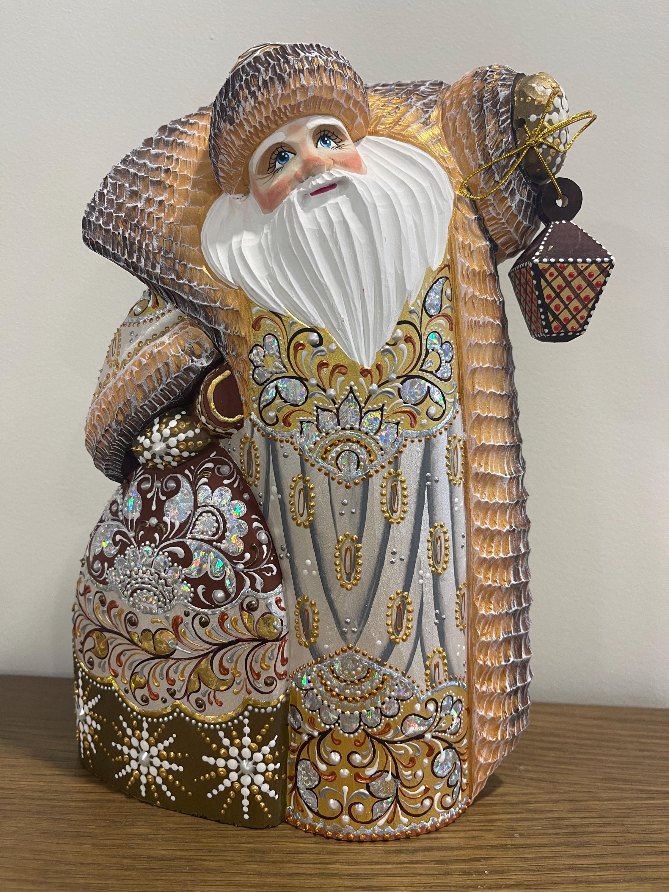 手彫りの木製サンタクロース：ウクライナの民芸品、手描き - Etsy 日本