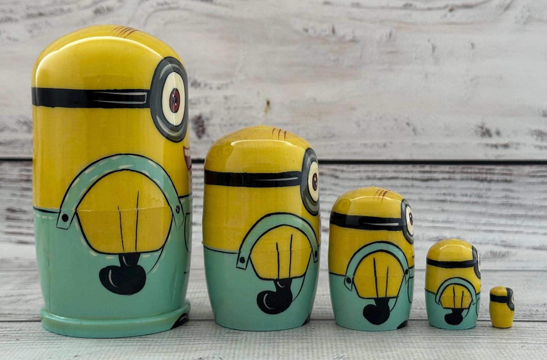 ミニオン 入れ子人形 5ピース 手描きマトリョーシカ人形 - Etsy 日本