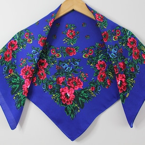 ¡OFERTA! Bufanda floral amarilla estilo babushka eslavo, bufanda de lana ucraniana, estilo bohemio moderno, con un diseño floral clásico y atemporal. Hecha en Ucrania.