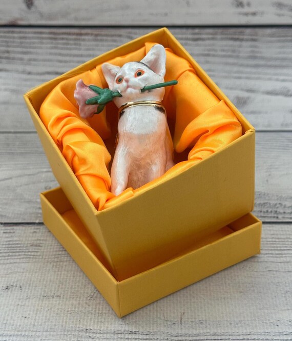 ファベルジェ風猫の置物、高さ8cm、エナメルとスワロフスキー