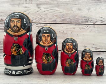 Chicago Blackhawks Nesting Doll: Hand-Painted Hockey Sport Toy, 5 Piece