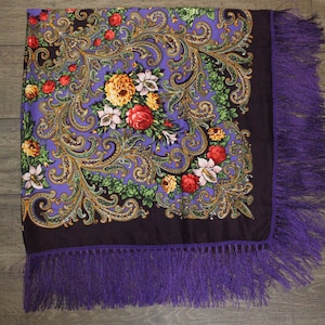 Ukrainian Wool Scarf Slavic Babushka Floral Scarf Modern Chic Boho Chale Russe Pavlovo Posad with Classic Timeless Floral Design Gift image 9