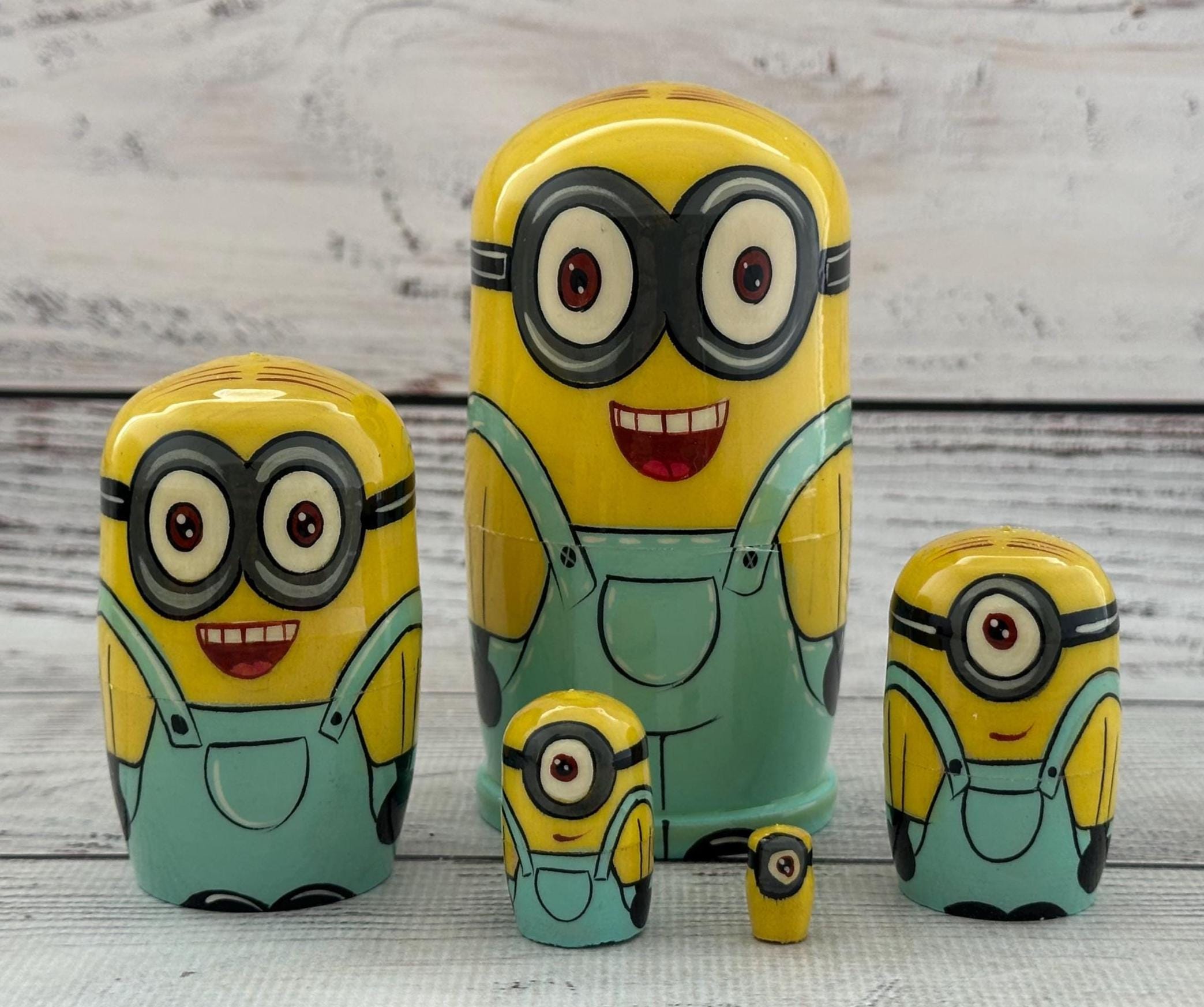 ミニオン 入れ子人形 5ピース 手描きマトリョーシカ人形 - Etsy 日本