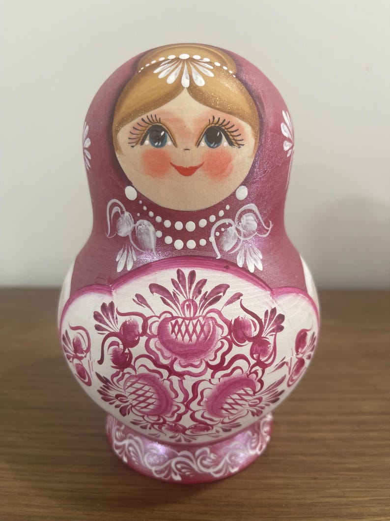 Söt ansikte traditionell handmålad trädocka som bygger bo 10 delar, docka 6,3'' 16 cm, docka av högsta kvalitet, barnpresent, barnrumsdekor bild 6