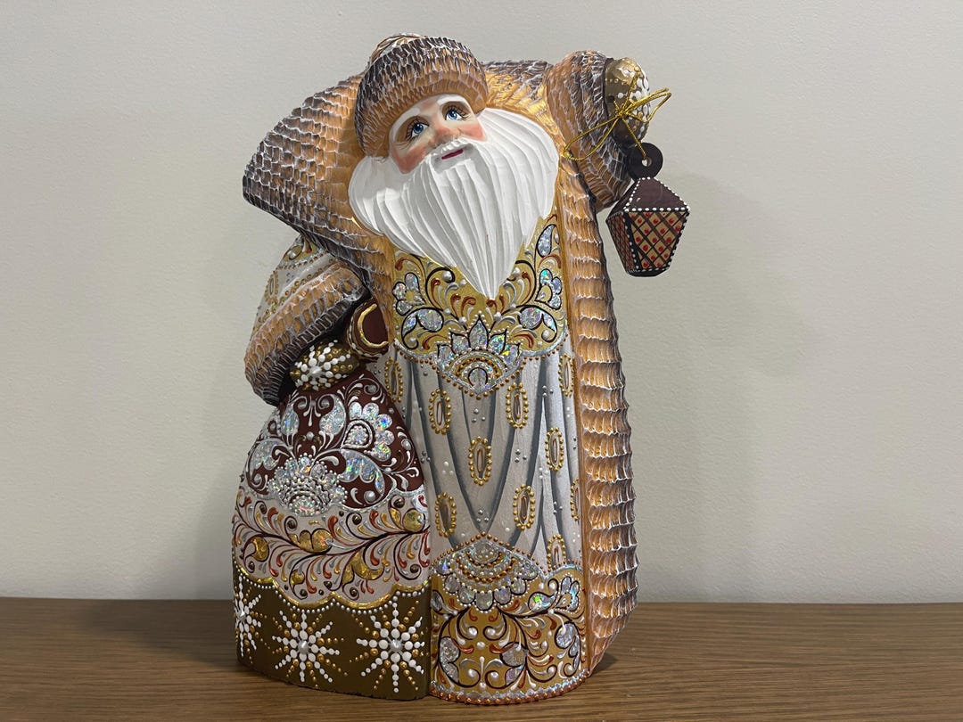 手彫りの木製サンタクロース：ウクライナの民芸品、手描き - Etsy 日本
