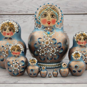Ukraińska ręcznie malowana lalka matrioszka 10 sztuk, wyprodukowana na Ukrainie Lalka 5,9'' lub 15 cm, drewniana zabawka do wystroju domu, prezent dla dzieci, wystrój pokoju dziecięcego