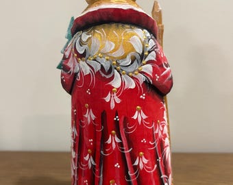手彫りの木製サンタクロース、ウクライナの民芸品、クリスマスの装飾