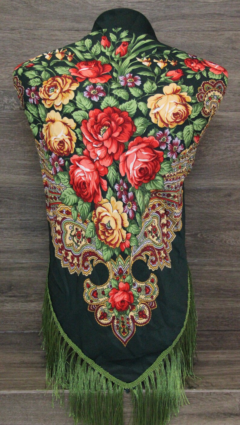 FATTO in Ucraina Scialle di lana ucraina popolare etnica Sciarpa floreale Babushka Regalo Boho moderno ed elegante per lei immagine 2