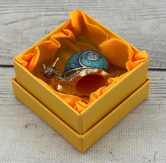 Ukrainian Faberge Style Thimble Snail 1.37