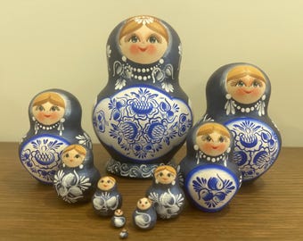 手描きのシンデレラ入れ子人形、5 in 1マトリョーシカ木製おもちゃ