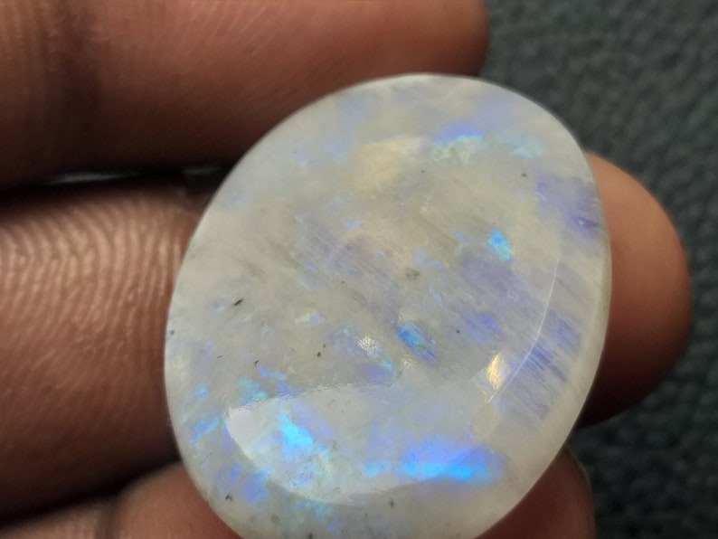 1 Piece MM Size 33x24x6 Natural Rainbow Moonstone Gemstone Cabochon Blue AAA Quality Rainbow Moonstone Wholesale Cabochon Gemstone Crt 38