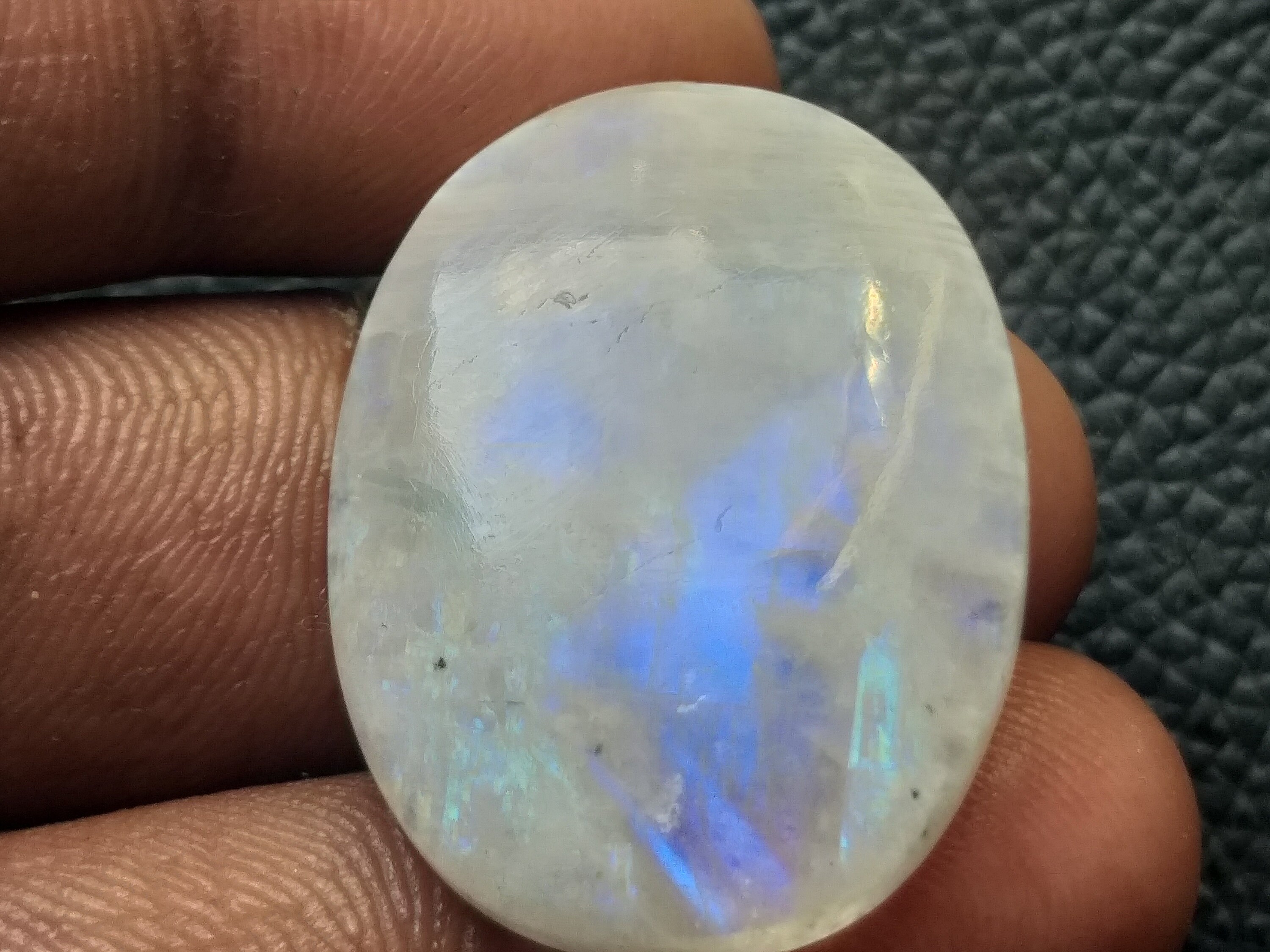 1 Piece MM Size 24x18x7 Natural Rainbow Moonstone Gemstone Blue Flash Quality Multy Rainbow Moonstone Wholesale Cabochon Gemstone Crt 22