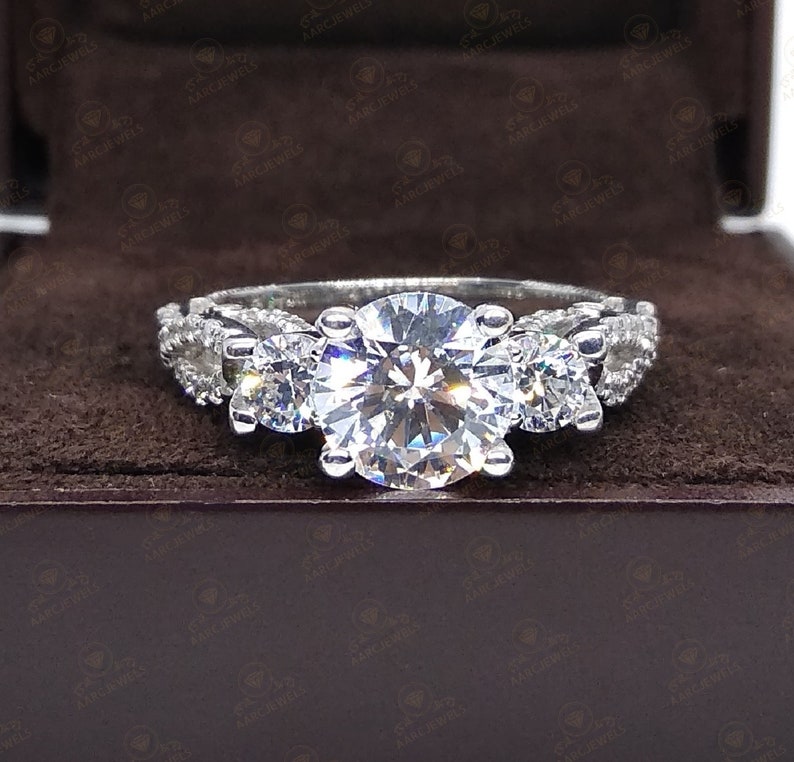 Luxury Ring Anniversary Ring 3.80 Ct Three Stone Round Cut Cz Diamond Fancy Engagement Ring 925 Sterling Silver Wedding Ring