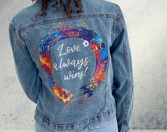 Chaqueta vaquera pintada para novia, chaqueta vaquera personalizada para boda, ropa de boda bohemia, atuendo nupcial personalizado, boda en una granja.