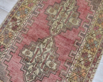 Turkish Rug, Vintage Rug, 3.5x6.4ft, Handmade Rug, Pink & Red Rug, Decorative Rug, Living Room Rug, Medallion Rug, MA-502