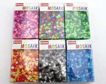 Mosaïque acrylique 5x5 mm mélangé 70 g / boîte (environ 1150 pièces / boîte)