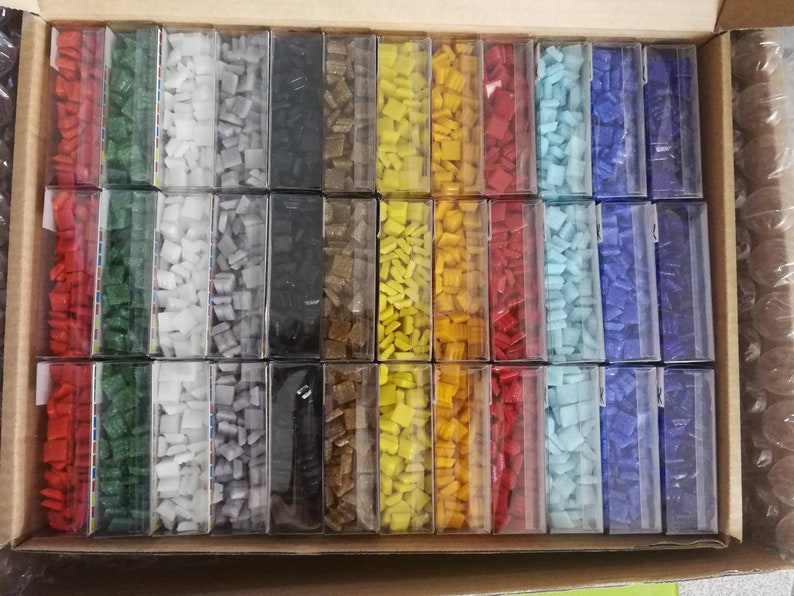 1.8kg 1x1 cm Glass mosaic tiles in 12 colours,150g per colour image 2