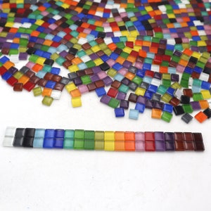 Weiche Glasmosaikfliese 20 Farben gemischt 1 x 1 cm 1kg ca. 1000 Stück